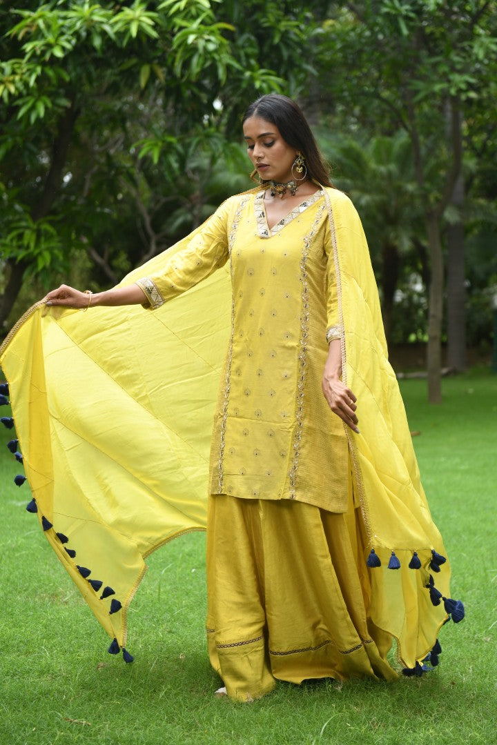 YELLOW BANARASI RIWAYAT PALAZZO SET