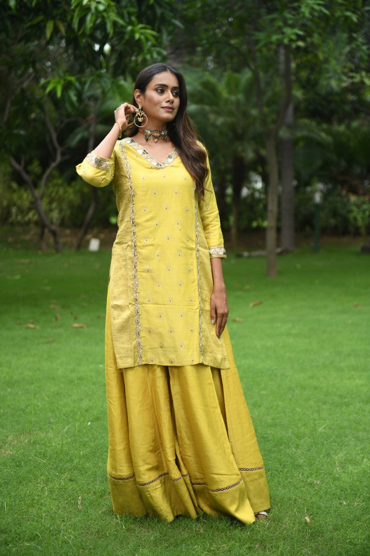 YELLOW BANARASI RIWAYAT PALAZZO SET