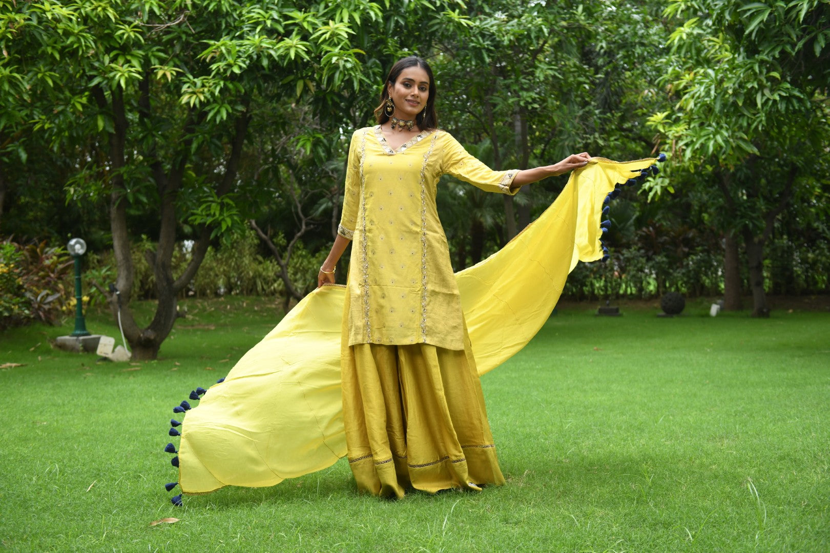 YELLOW BANARASI RIWAYAT PALAZZO SET